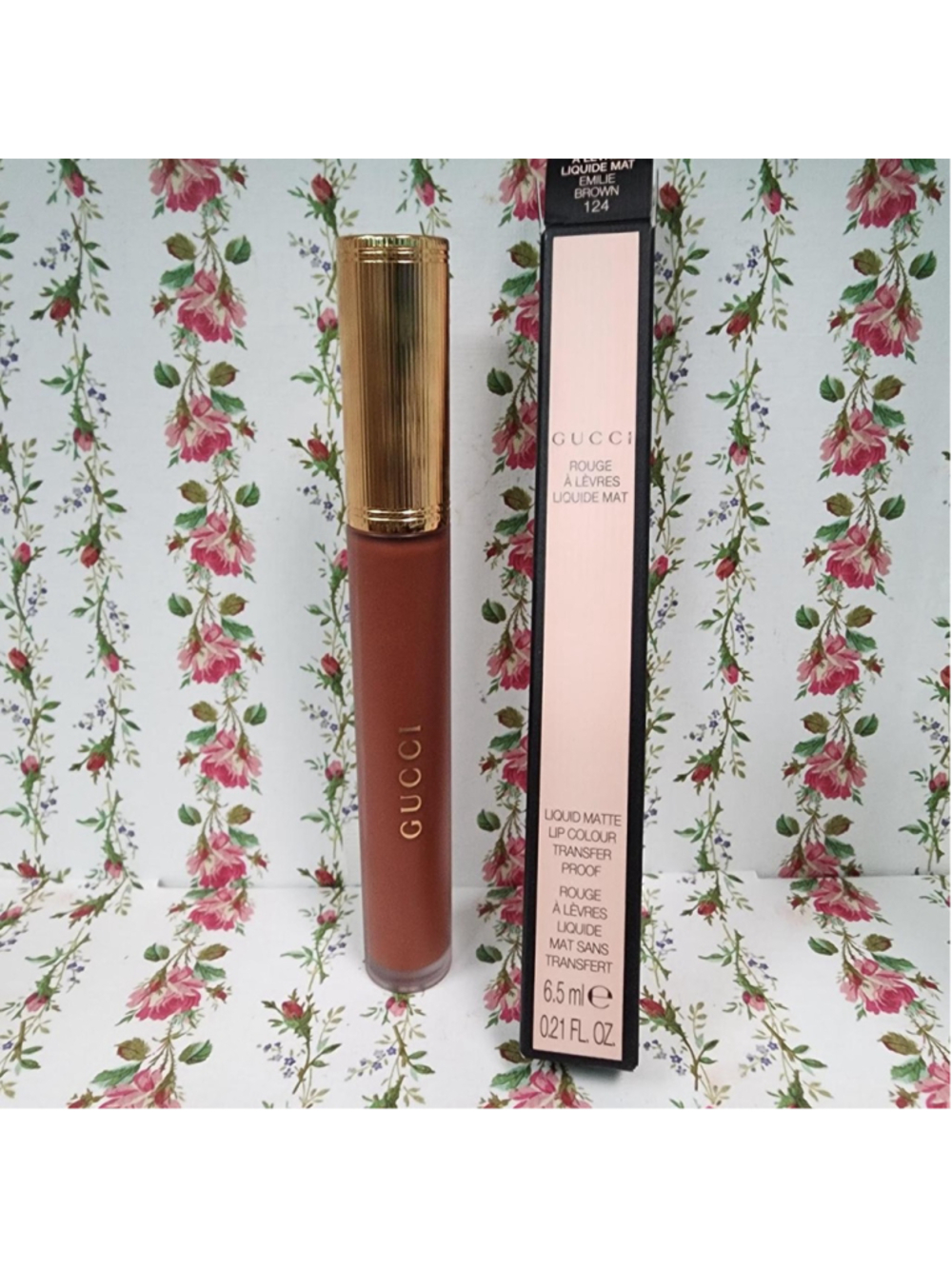 Gucci Liquid Matte Lipstick in Emile Brown 124
#gucci #matte